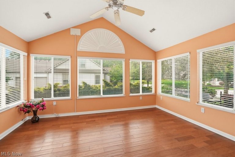 625 Crossings Circle, Tallmadge, OH - Photo 5