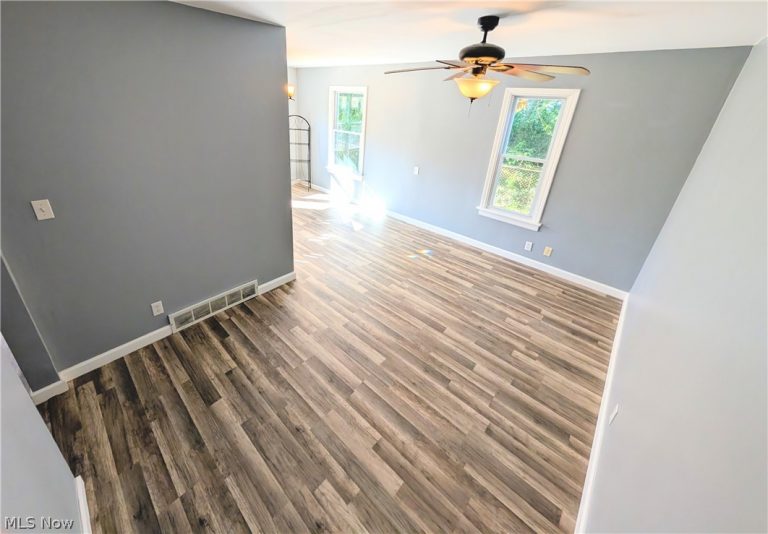 2177 Par Drive, Akron, OH - Photo 6