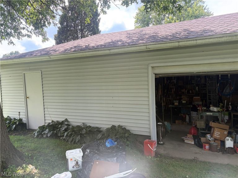 1805 Ronald Road, Akron, OH - Photo 5