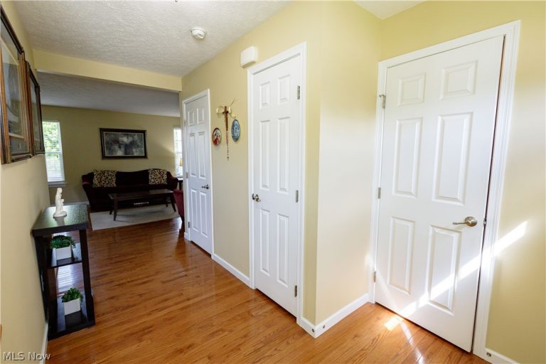 592 Eastglen Circle, Tallmadge, OH - Photo 5