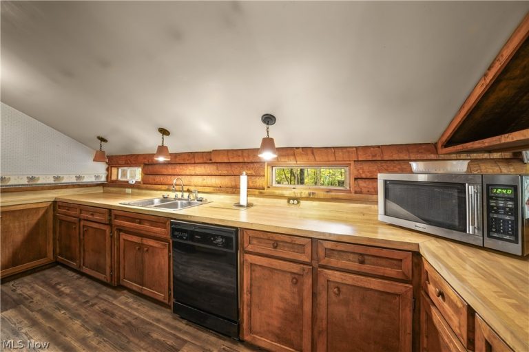 3239 Salineville Road, Carrollton, OH - Photo 3