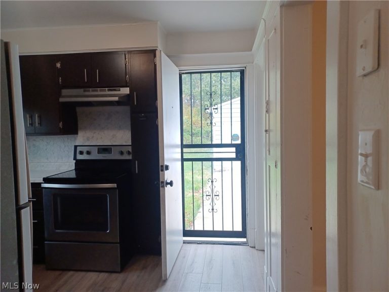 1712 Richmond Avenue, Youngstown, OH - Photo 6