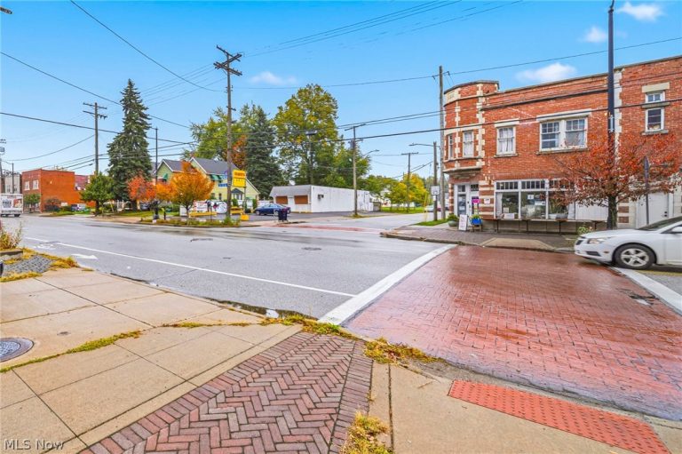5605 Fleet Avenue, Cleveland, OH - Photo 3
