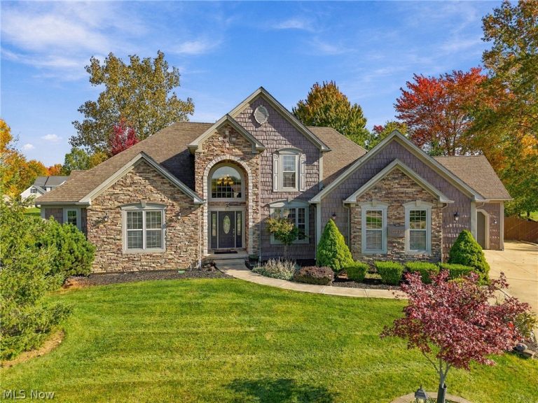 10219 Red Oak Drive, North Royalton, OH, 44133