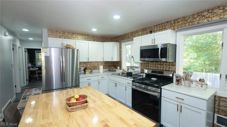 1344 Pontiac Avenue, Akron, OH - Photo 4