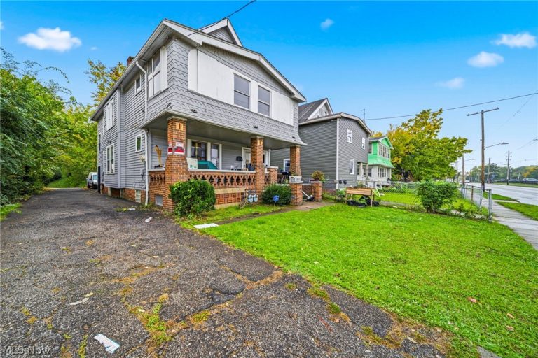 11002 Kinsman Road, Cleveland, OH - Photo 2