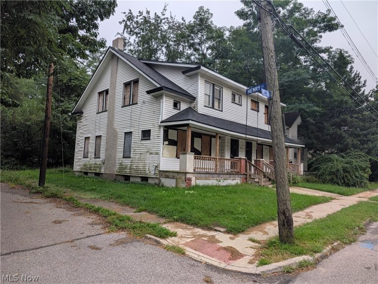 3619 76th Street, Cleveland, OH - Photo 2