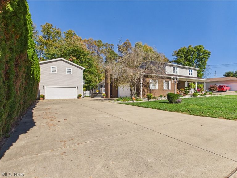64 Walnut Grove, Washington, WV - Photo 3