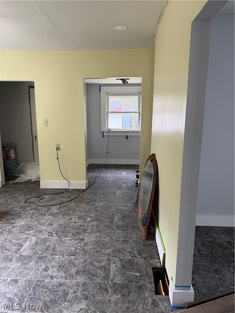 1198 Herman Avenue, Akron, OH - Photo 5