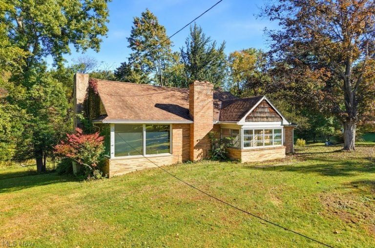1283 Nesbitt Road, Northfield, OH, 44067