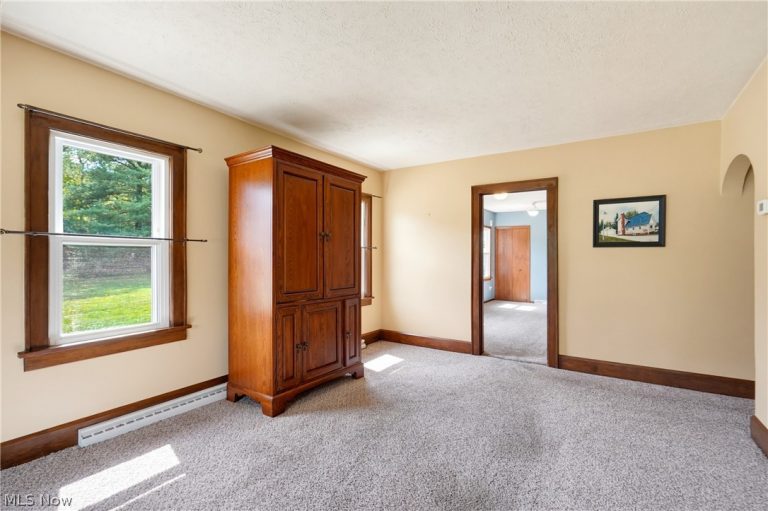 1237 Stardale Avenue, Massillon, OH - Photo 4