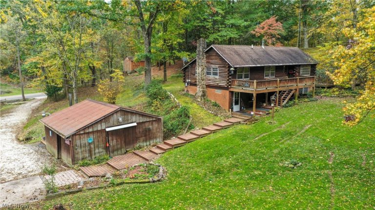 3239 Salineville Road, Carrollton, OH, 44615