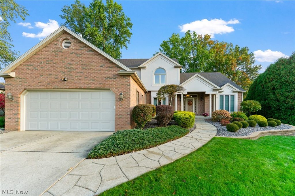 1458 Tori Pines Court, Canfield, OH
