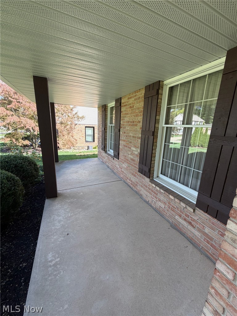 762 Sawmill Trail, Massillon, OH - Photo 4