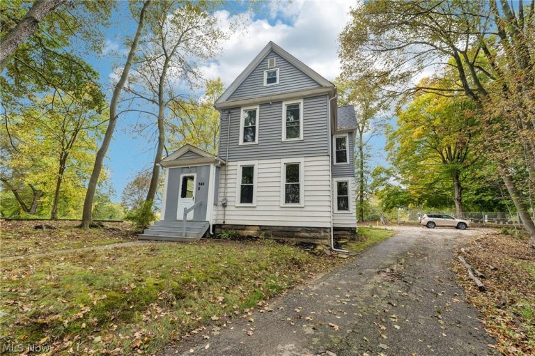 160 Valley Street, Akron, OH - Photo 3