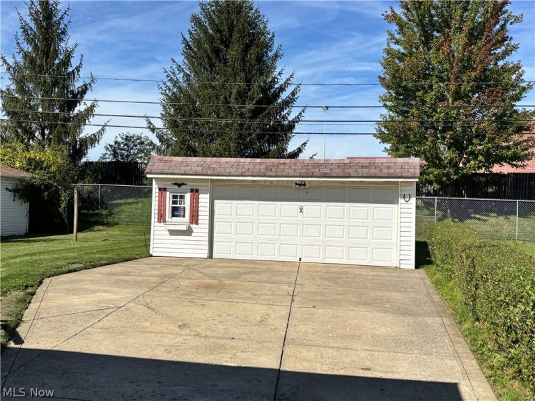 79 WILLARD Avenue, Bedford, OH - Photo 2