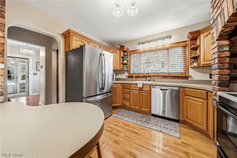 214 Casement Avenue, Painesville Twp, OH - Photo 8