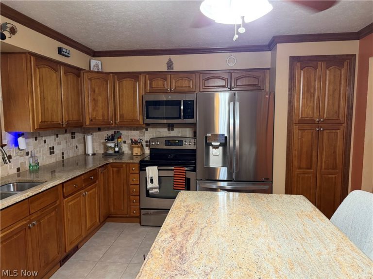 3281 Twain Circle, Brunswick, OH - Photo 8