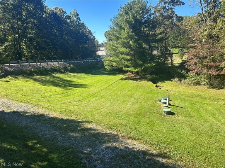 10693 Cadiz Road, Cambridge, OH - Photo 3