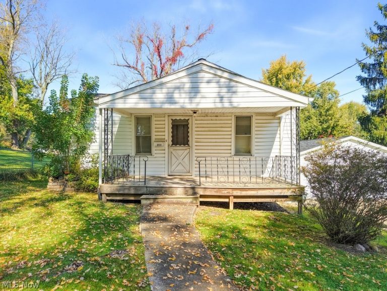 2417 Kermit Avenue, Akron, OH - Photo 3