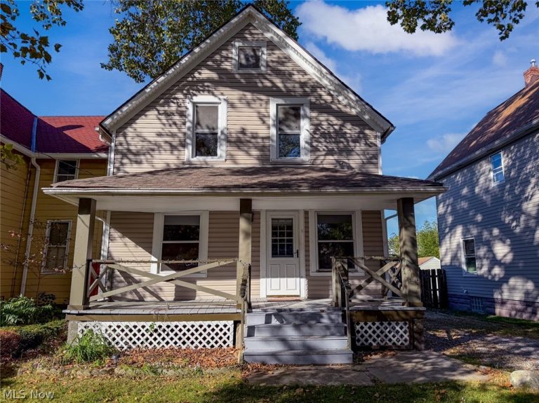 4012 Bucyrus Avenue, Cleveland, OH - Photo 2
