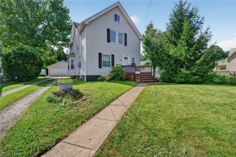 19289 Westwood Drive, Strongsville, OH - Photo 3
