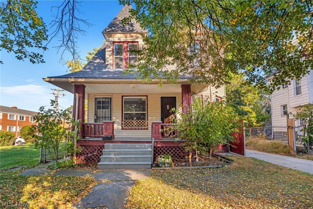 1461 Newman Avenue, Lakewood, OH
