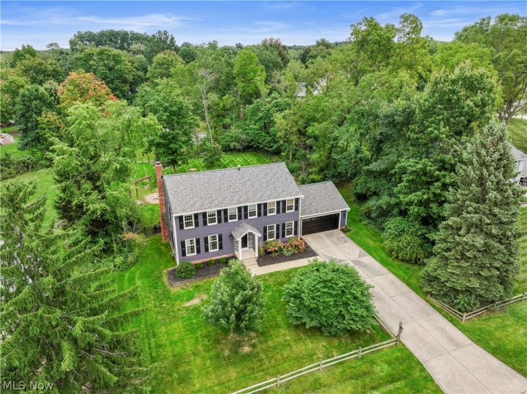 7377 Amanda Place, Concord Twp, OH - Photo 2