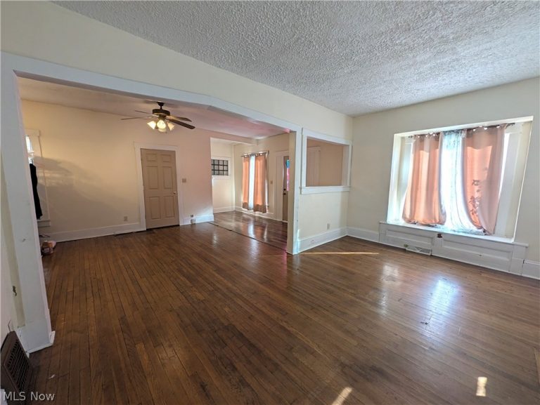212 King Street, Ravenna, OH - Photo 6