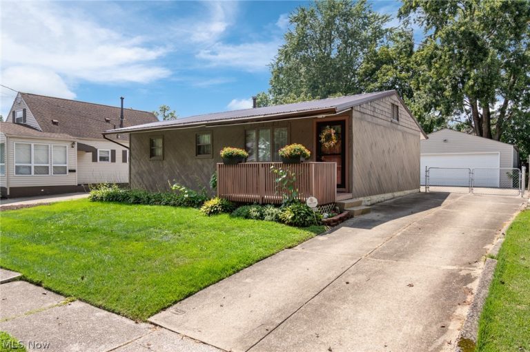 2956 Stockton Street, Akron, OH, 44314