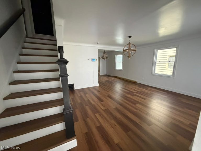 3957 Strandhill Road, Cleveland, OH - Photo 3