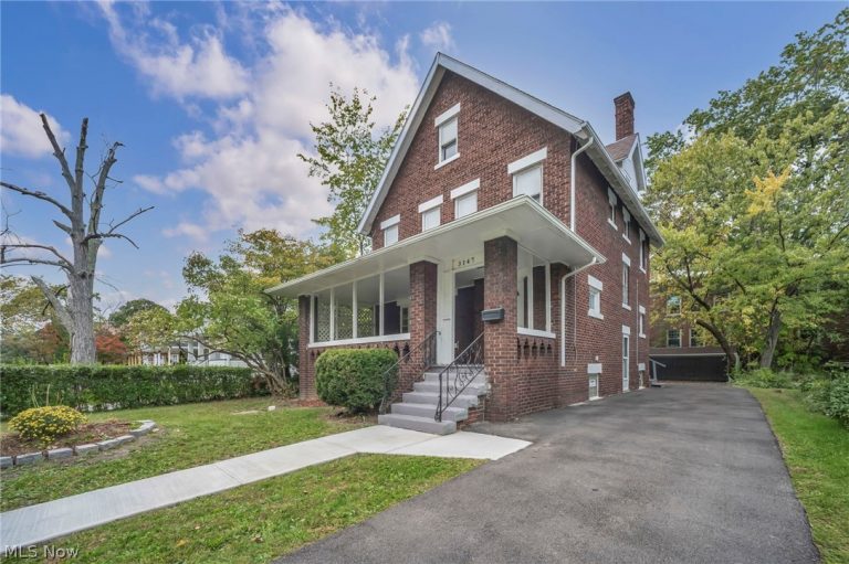 3147 Whitethorn Road, Cleveland Heights, OH - Photo 2