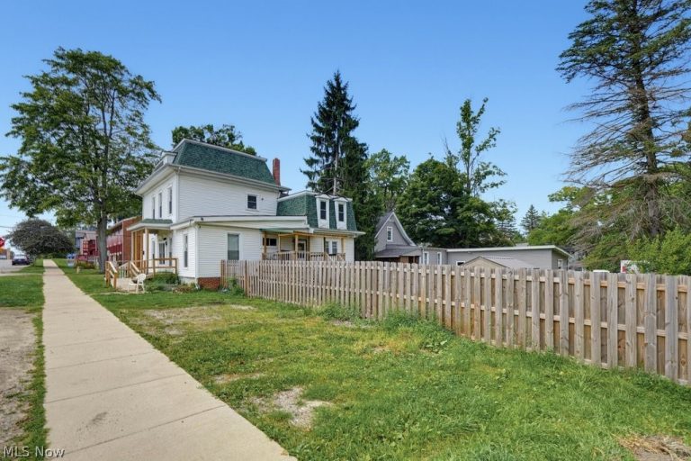 140 Walnut Street, Ravenna, OH - Photo 4