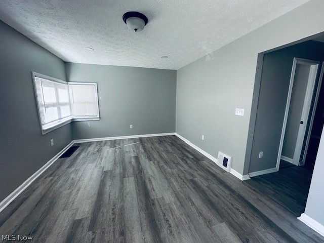15707 Cloverside Avenue, Cleveland, OH - Photo 6