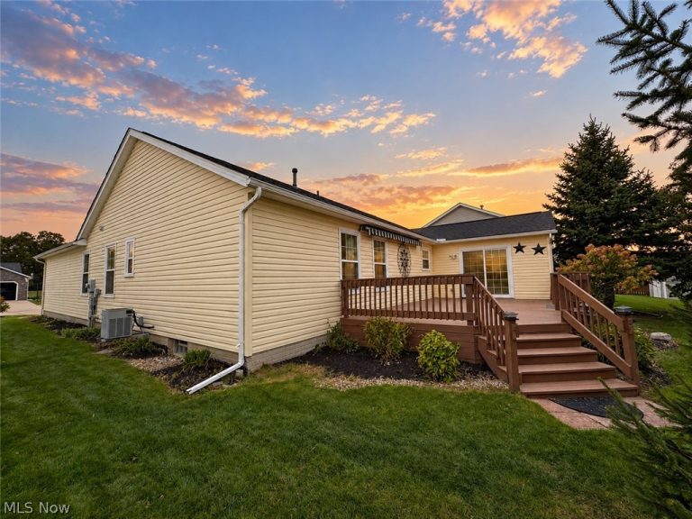 5865 Breezeway Drive, North Ridgeville, OH - Photo 8