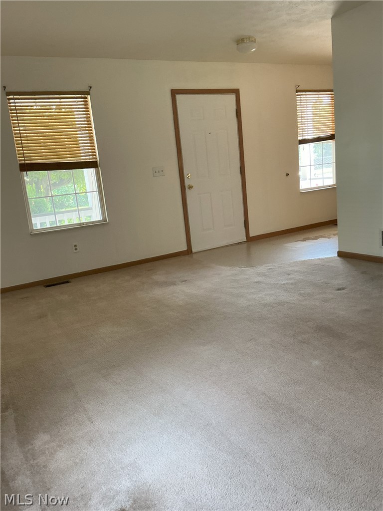 523 Broadway Avenue, Youngstown, OH - Photo 6