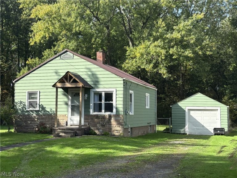 755 17th Street, Sebring, OH, 44672