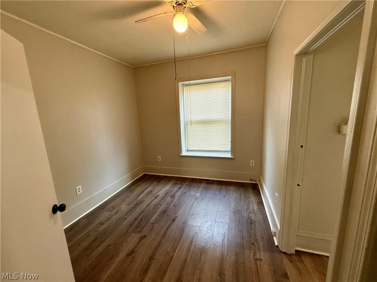 196 Jewett Street, Akron, OH - Photo 8