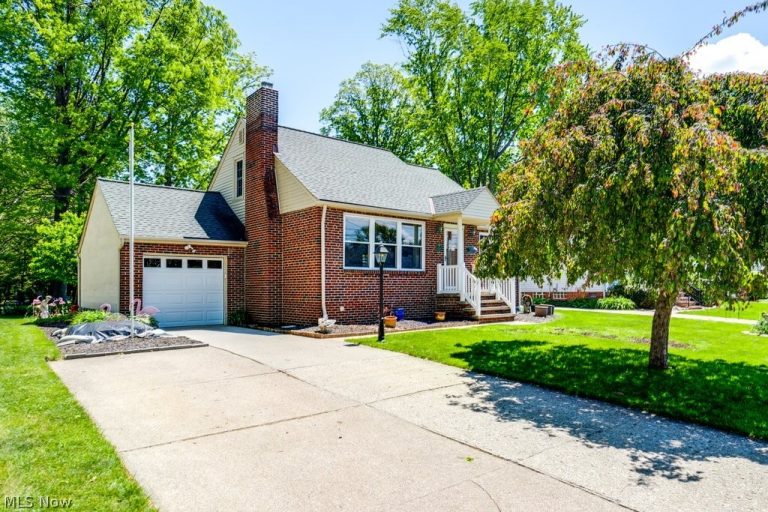 3241 231st Street, North Olmsted, OH - Photo 2
