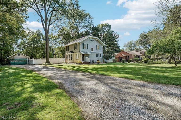 1574 Alton Drive, Akron, OH - Photo 3