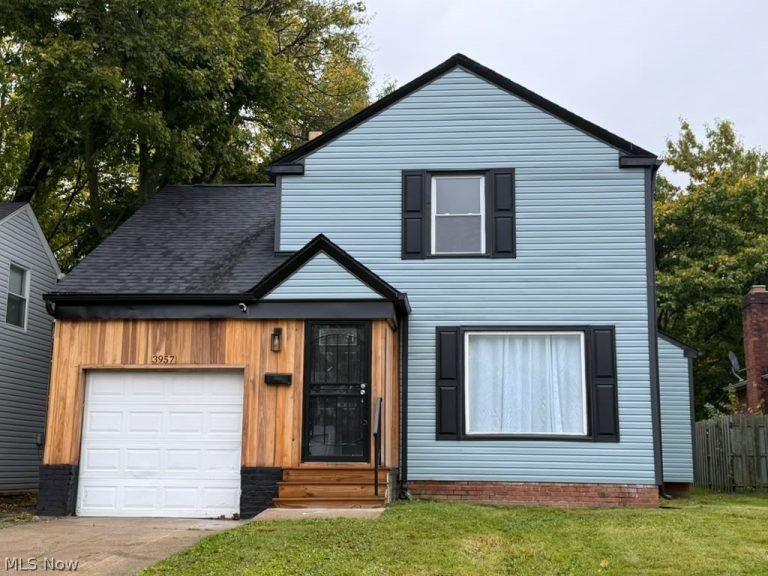 3957 Strandhill Road, Cleveland, OH, 44128