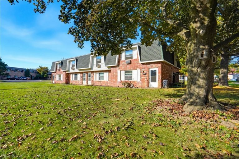 3340 Mollane Street, Massillon, OH - Photo 3