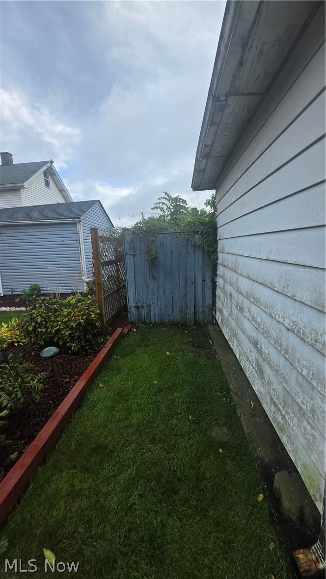 1627 Bonnot Place, Canton, OH - Photo 3