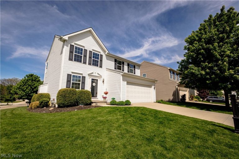 592 Eastglen Circle, Tallmadge, OH - Photo 2