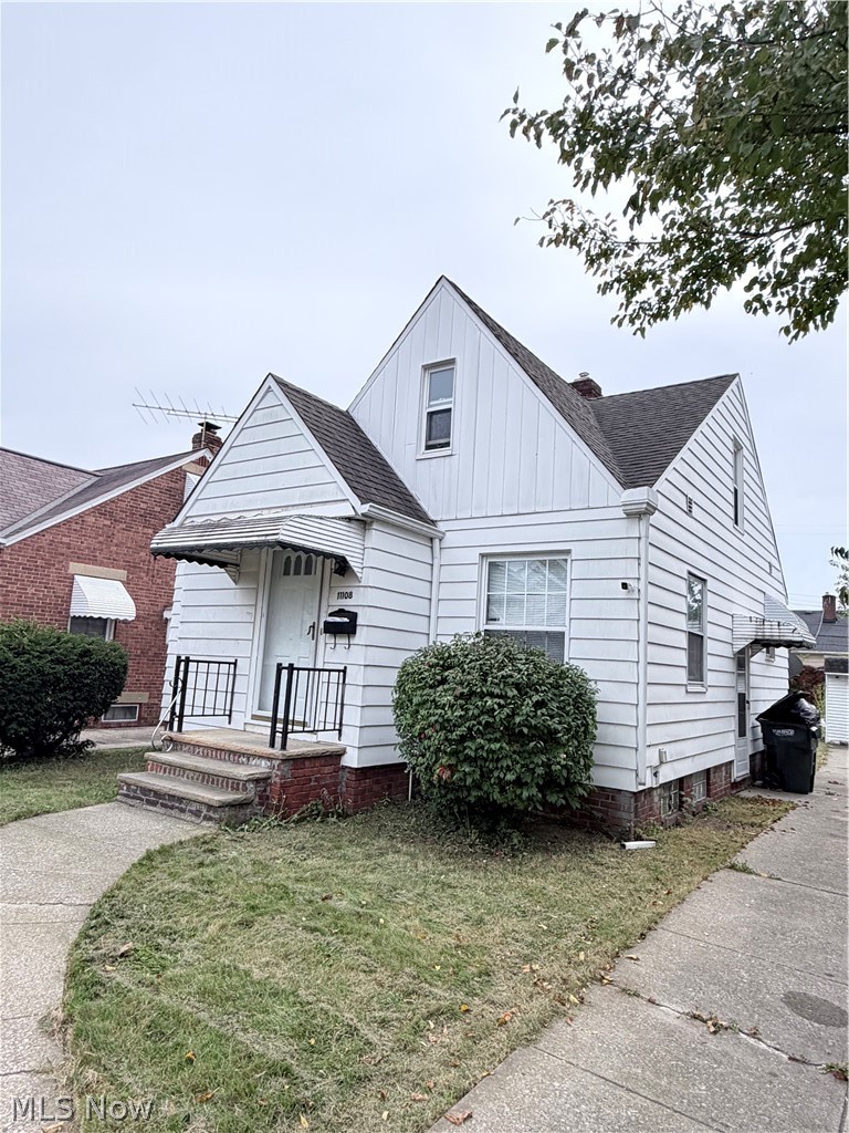 11108 Plymouth Avenue, Garfield Heights, OH - Photo 2