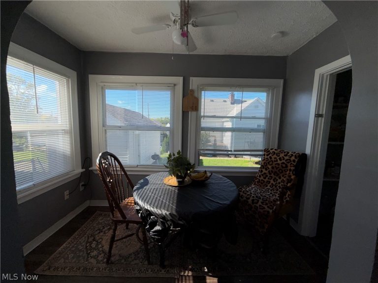 18710 Neff Road, Cleveland, OH - Photo 5