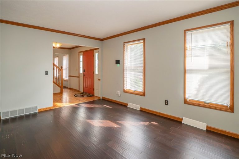 498 Herbert Road, Akron, OH - Photo 8