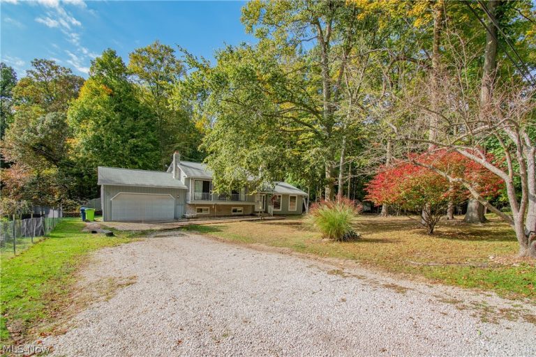 320 Hanna Drive, Tallmadge, OH - Photo 3