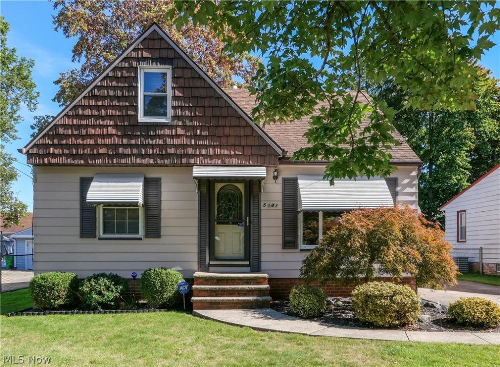 5141 8th Street, Brooklyn Heights, OH