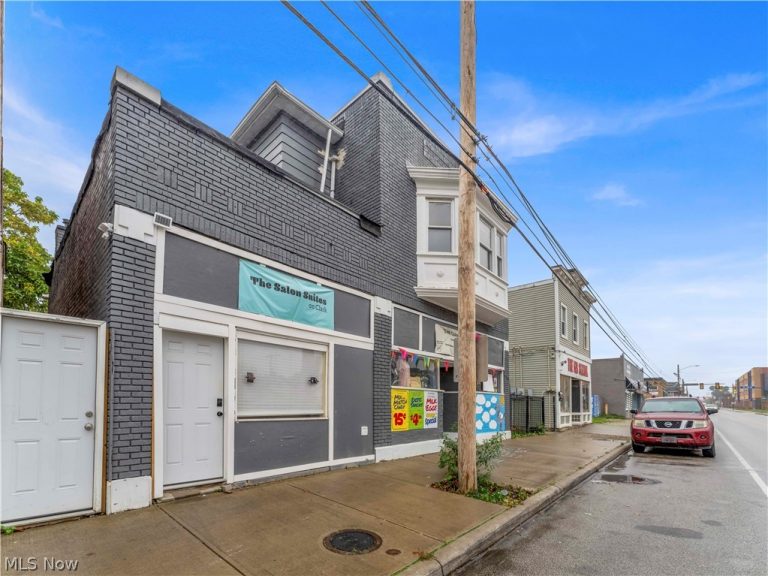 5007 Clark Avenue, Cleveland, OH - Photo 2